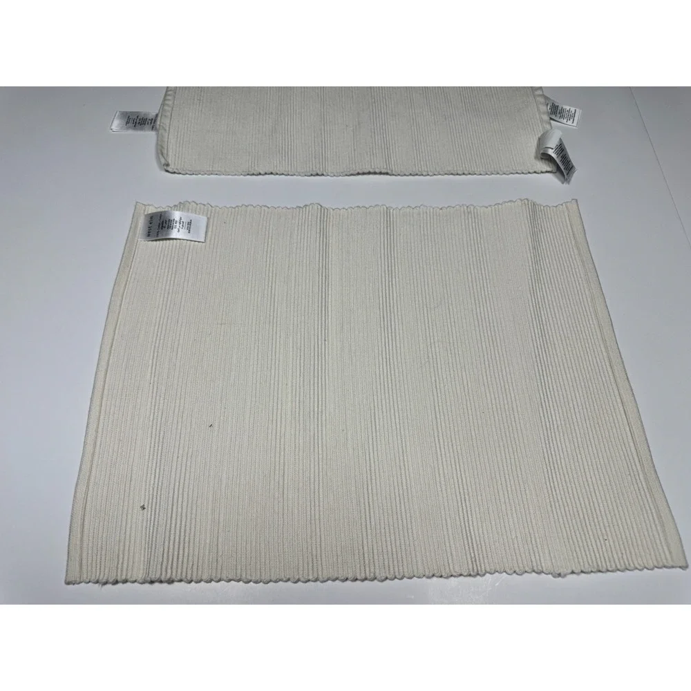 West Elm Riviera White‎ Cotton Scallop Edge Rectangular Table Placemats 4-PC Set